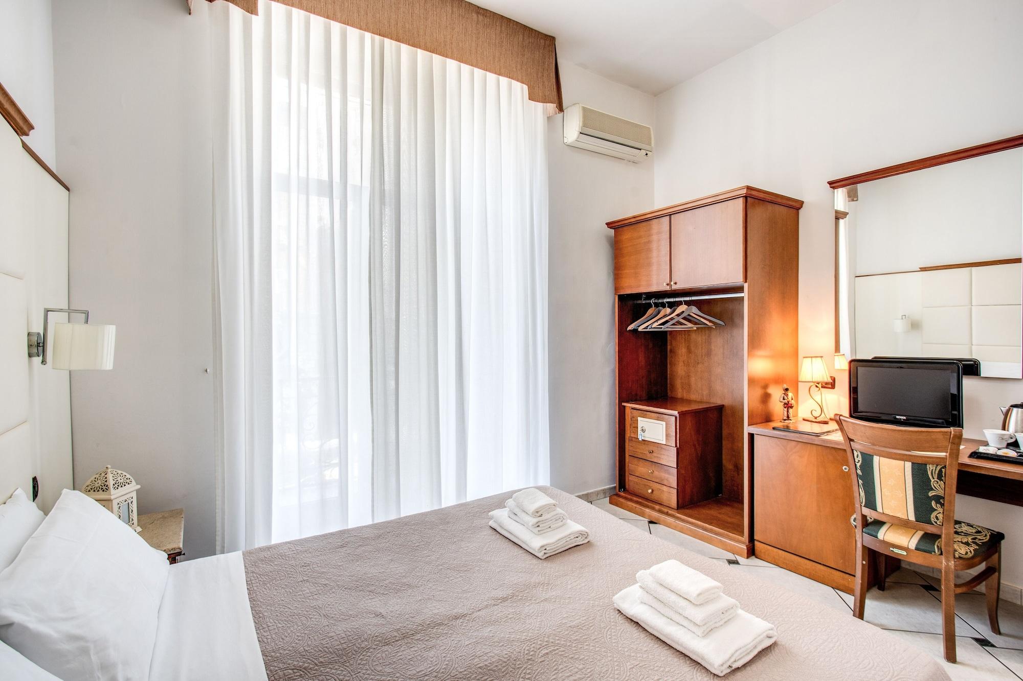 Hotel Garibaldi Napoli